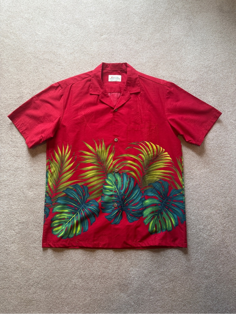 Royal Hawaiian Creations Large Short Sleeve with Pocket NWOT
